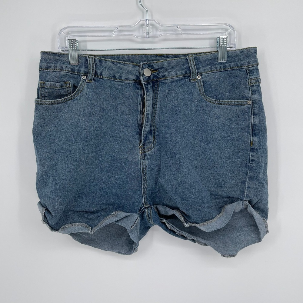 SHEIN‎ Women's Blue Denim Raw Hem Jean Shorts Size 2XL